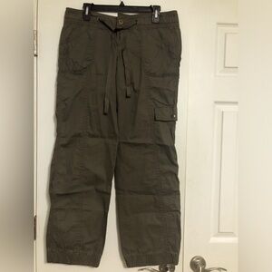 DKNY active NWT‎ cargo pants Brighton beach color juniors size 30 waist 36”